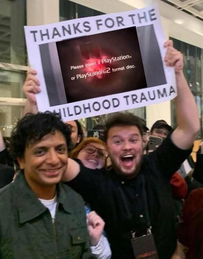 THANKS FOR THE CHILDHOOD TRAUMA. Please insert a PlayStation® or PlayStation®2 format disc.