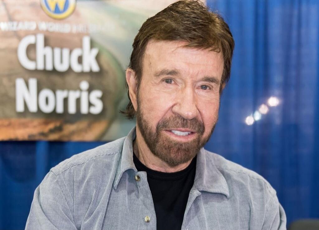 WIZARD WORLD Chuck Norris