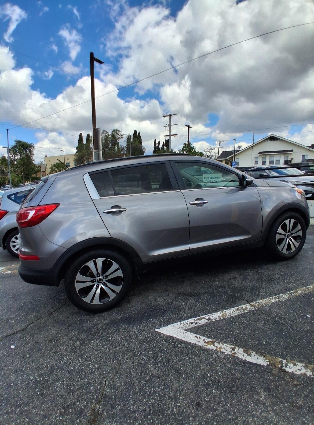 Bank Customer Parking Only