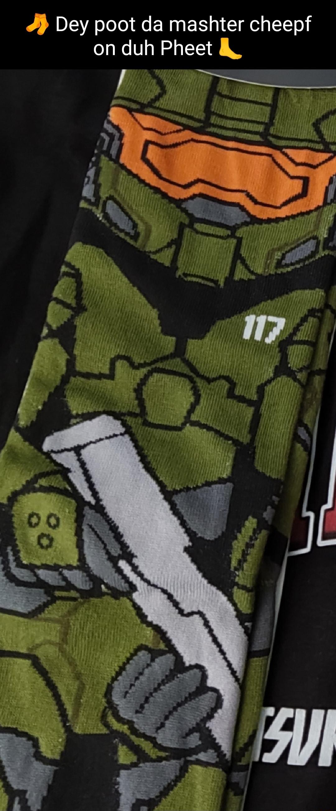 Dey poot da mashter cheepf on duh Pheet B Rt T