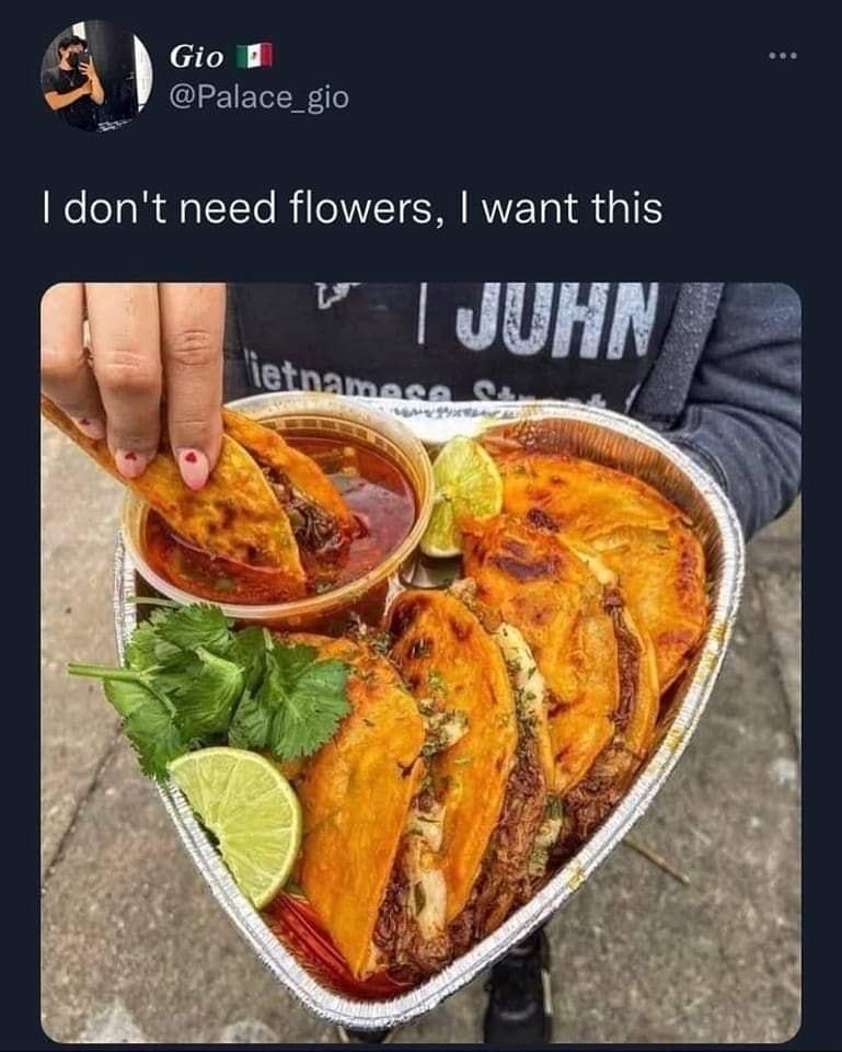 f Gla 13 A V palace gio dont need flowers want this