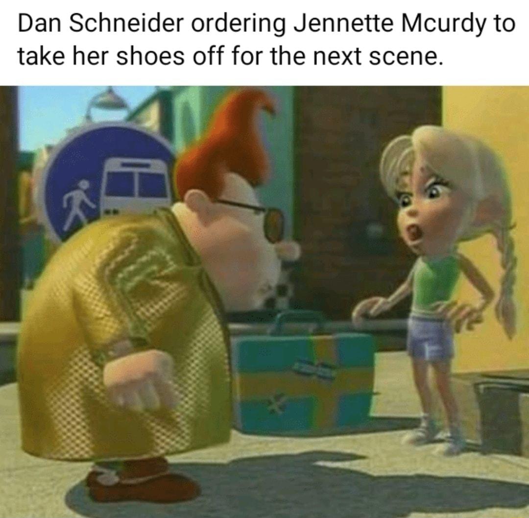 Dan Schneider ordering Jennette Mcurdy to take her shoes off for the next scene