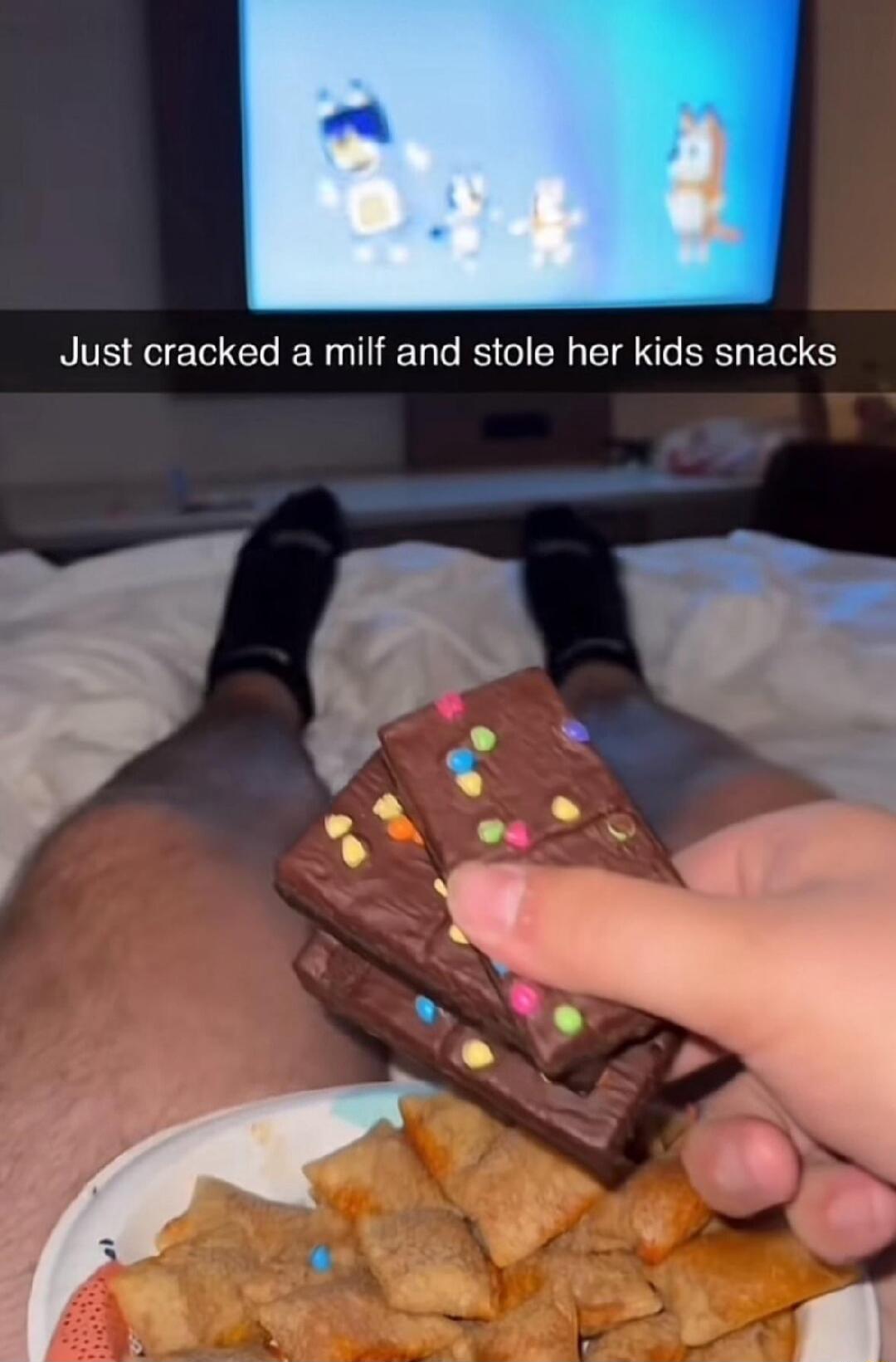 Just cracked a milf and stole her kids snacks