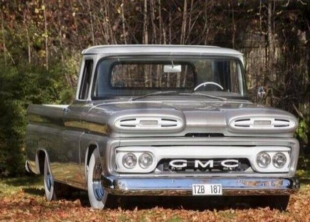 GMC (grille) | License plate: IZB 187