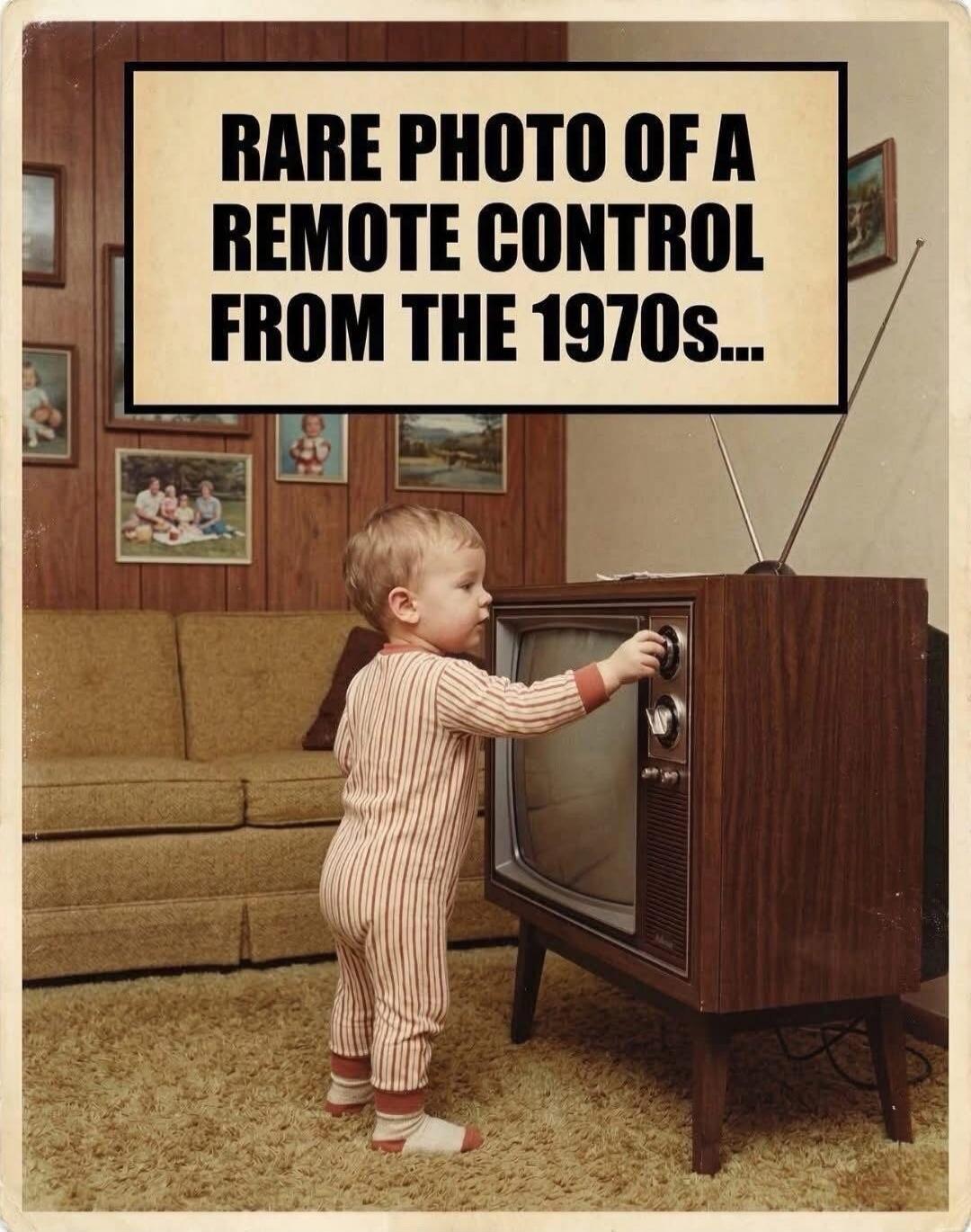RARE PHOTO OF A REMOTE CONTROL FROM THE 1970s...