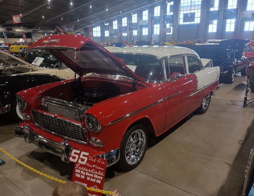 55 Bel Air Jason & Valena Satterfield 383 Big Block Chevy 700 R4 12 bolt GM KICKER