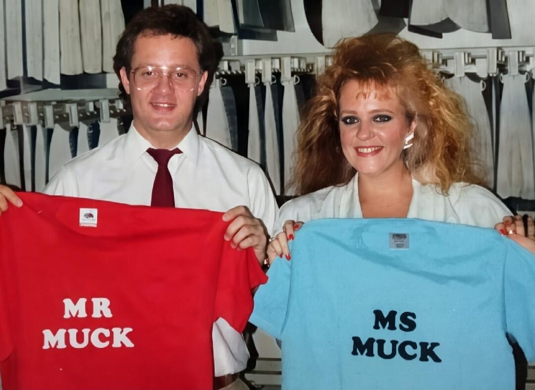 MR MUCK MS MUCK
