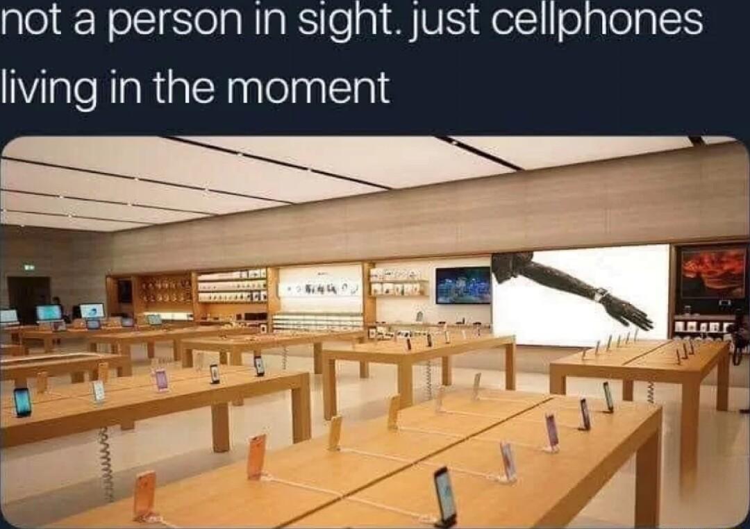 not a person In signt just cellphones VlaleRIaRalRnalolaalclal