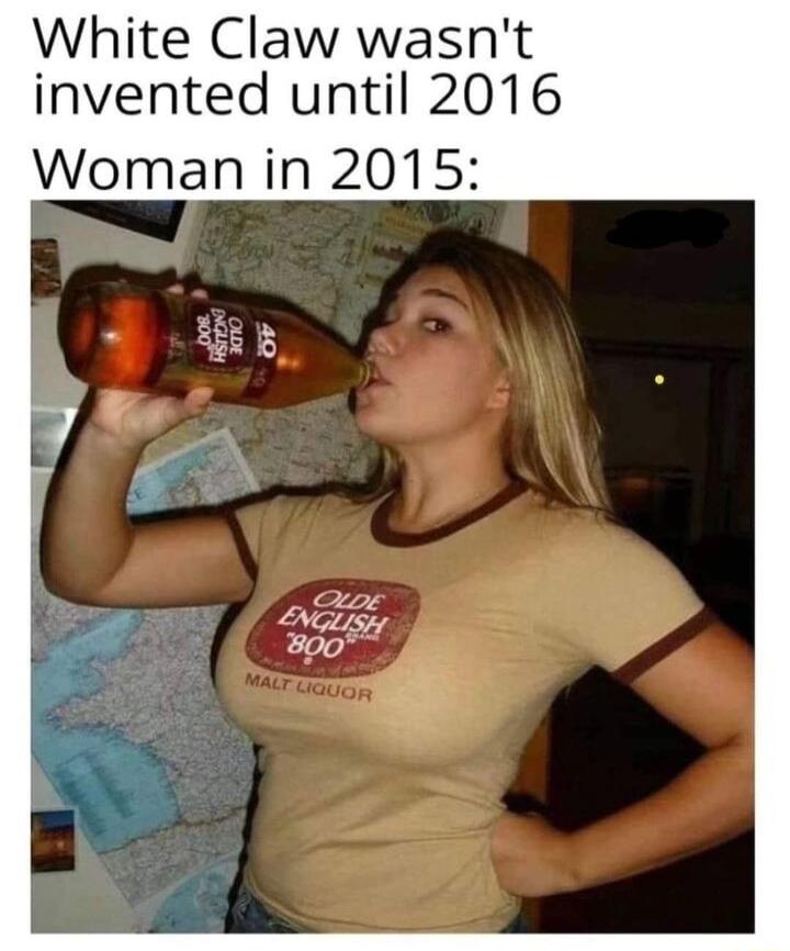 White Claw wasnt invented until 2016 Woman in 2015 NeZissy 800