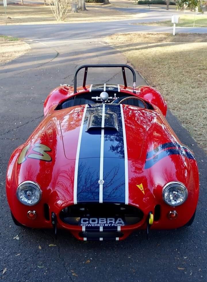 COBRA POWERED BY FORD