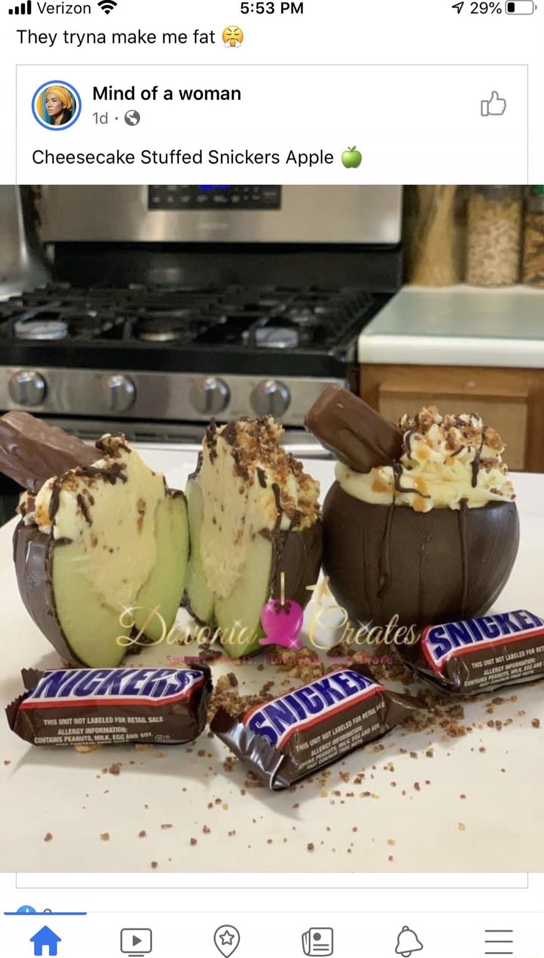 They tryna make me fat 😩
Cheesecake Stuffed Snickers Apple 🍏