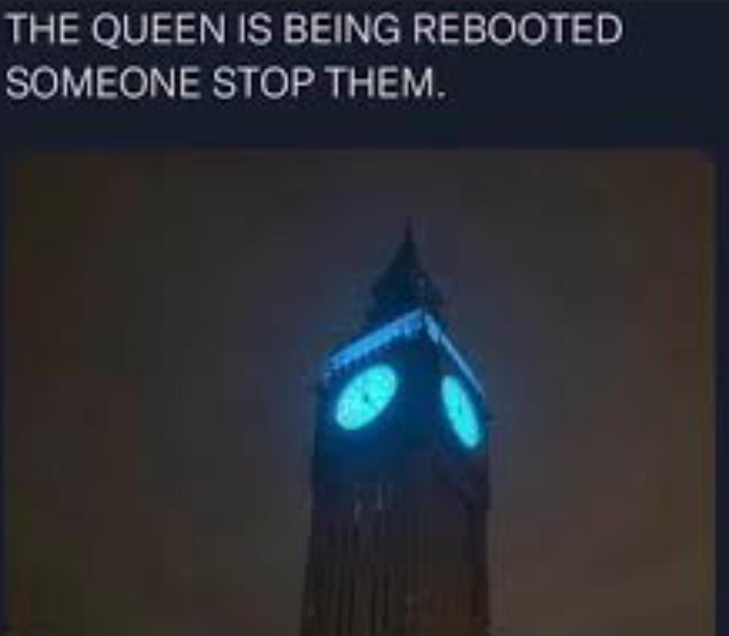 THE QUEEN IS BEING REBOOTED SOMEONE STOP THEM