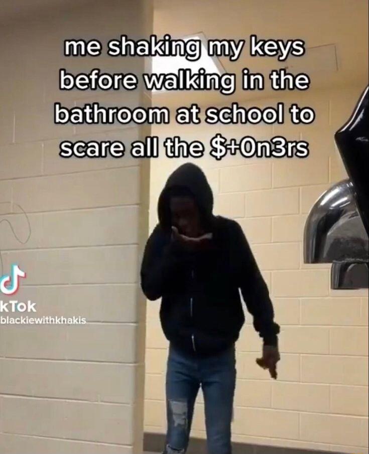 REhEInNg My LB t welking i e Rlinerein ek Sehee o SR el the SHOmEs