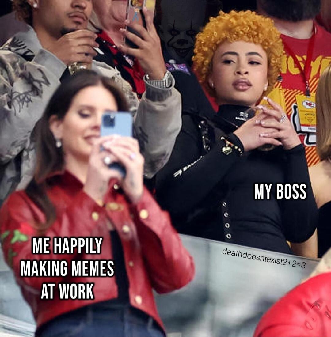 MEHAPIIIY MAKINGMEMES AT WoRKE Y