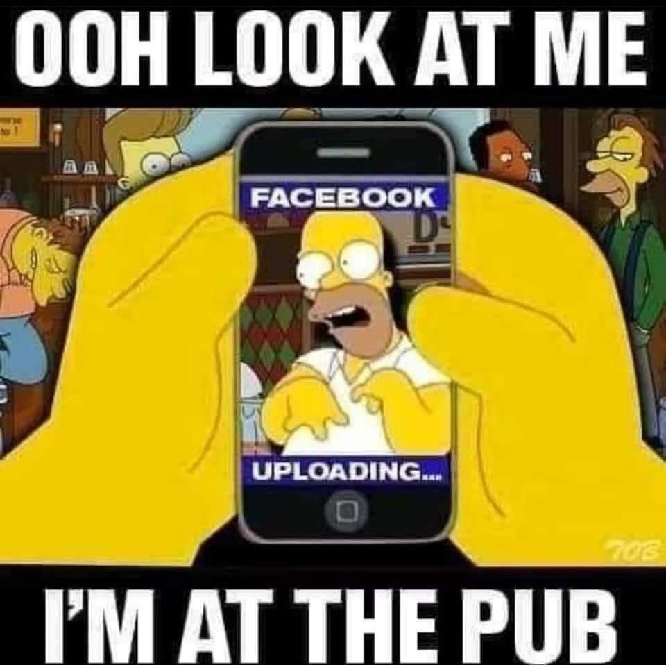 00H LOOK AT ME u UPLOADING L__ IM AT THE PUB