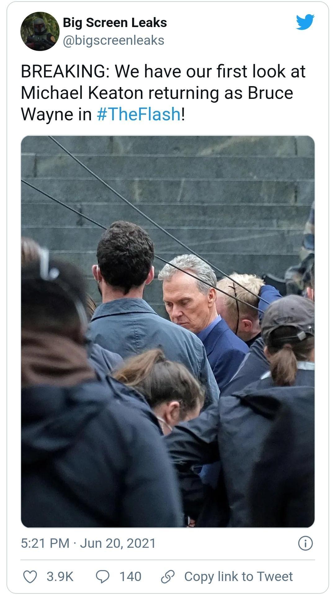 Big Screen Leaks wy bigscreenleaks BREAKING We have our first look at Michael Keaton returning as Bruce Wayne in TheFlash 521 PM Jun 20 2021 Q 39K O 140 Copy link to Tweet