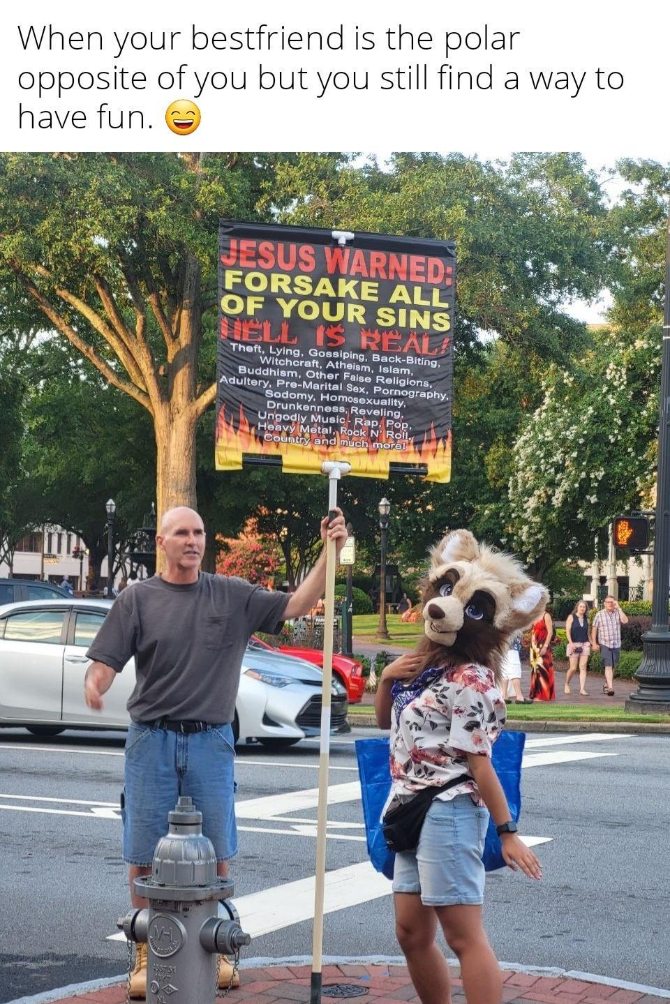 When your bestfriend is the polar of you but you still find a way to fun