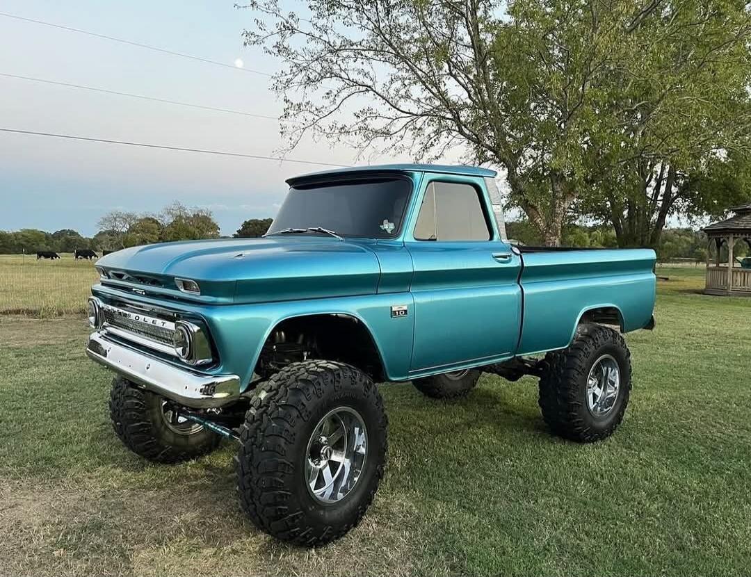 CHEVROLET 10