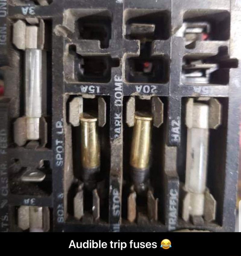 4 tal oW y N a o Audible trip fuses