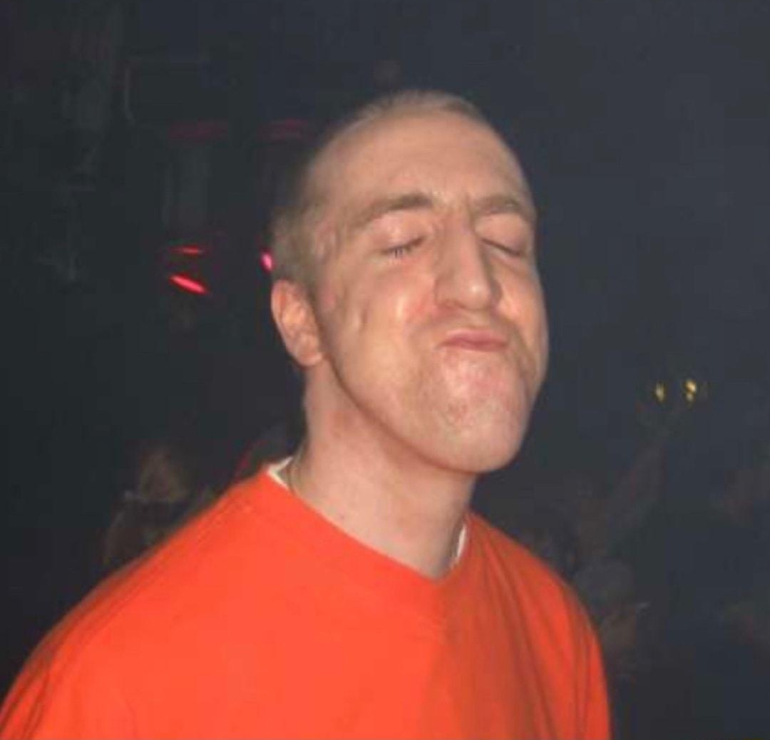 Saying anything remotely pro trump on RELleli A e WiuclaleRap A elalelyTNela RV ol CRTole sticking it up my ass