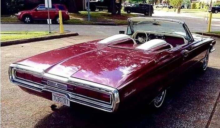 7CBG707 Thunderbird