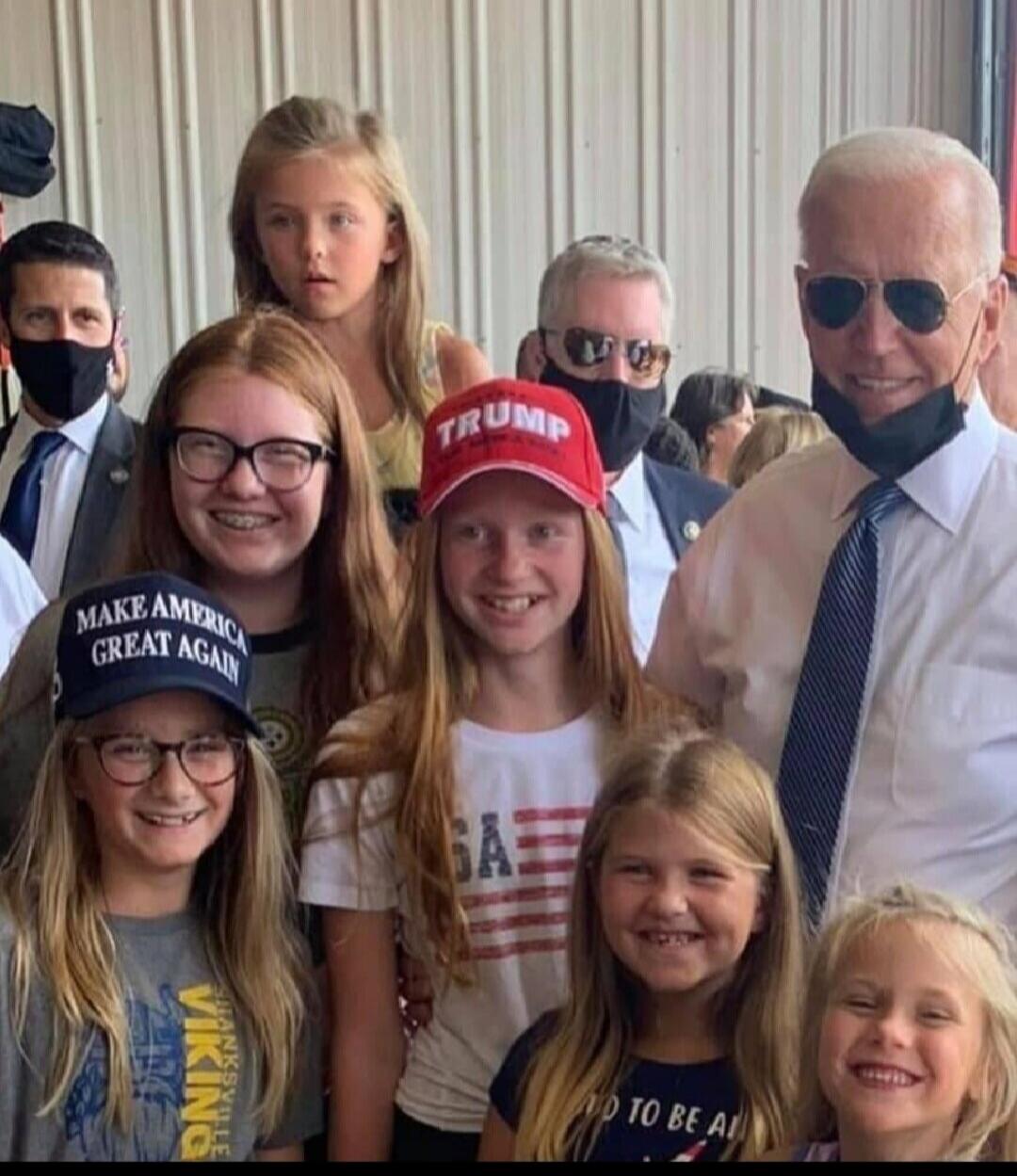 MAKE AMERICA GREAT AGAIN, TRUMP, SA