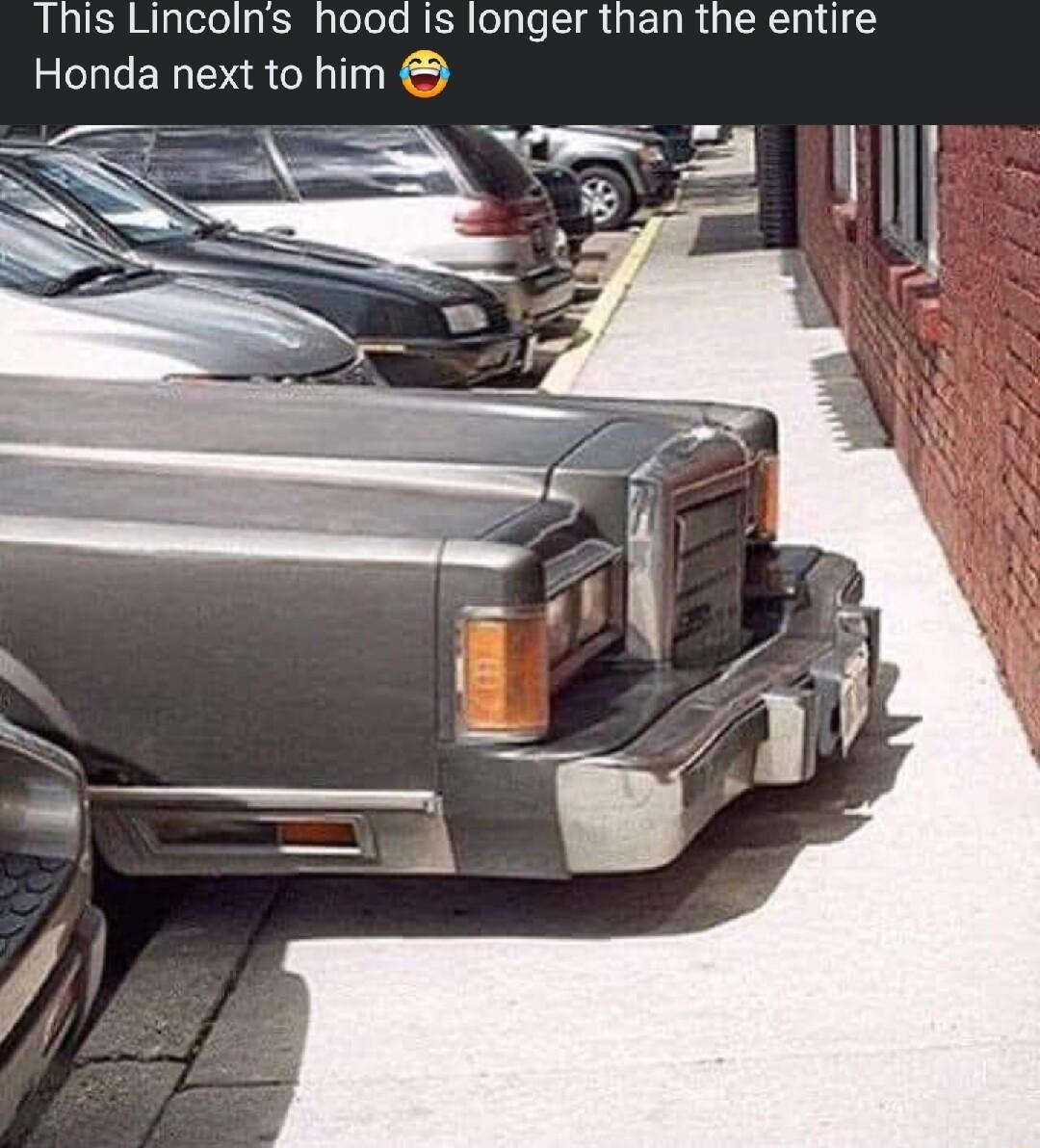 RLERE el glelels NER elsle GENRG LRI Honda next to him