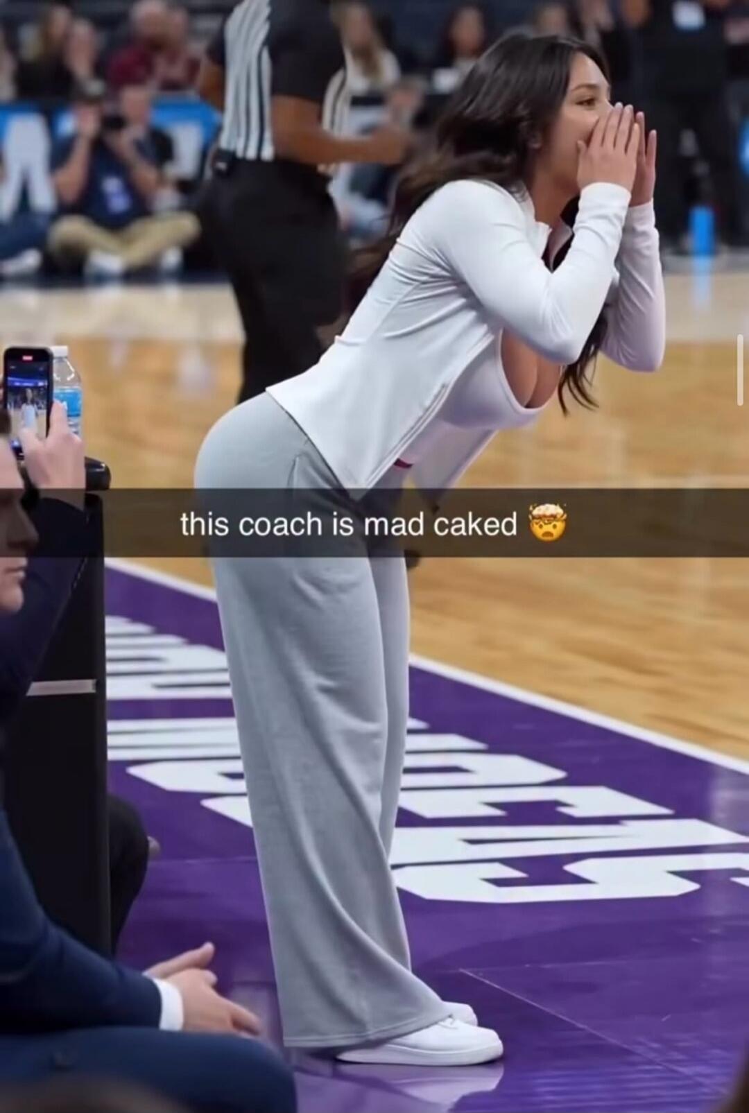 this coach is mad caked 🤯