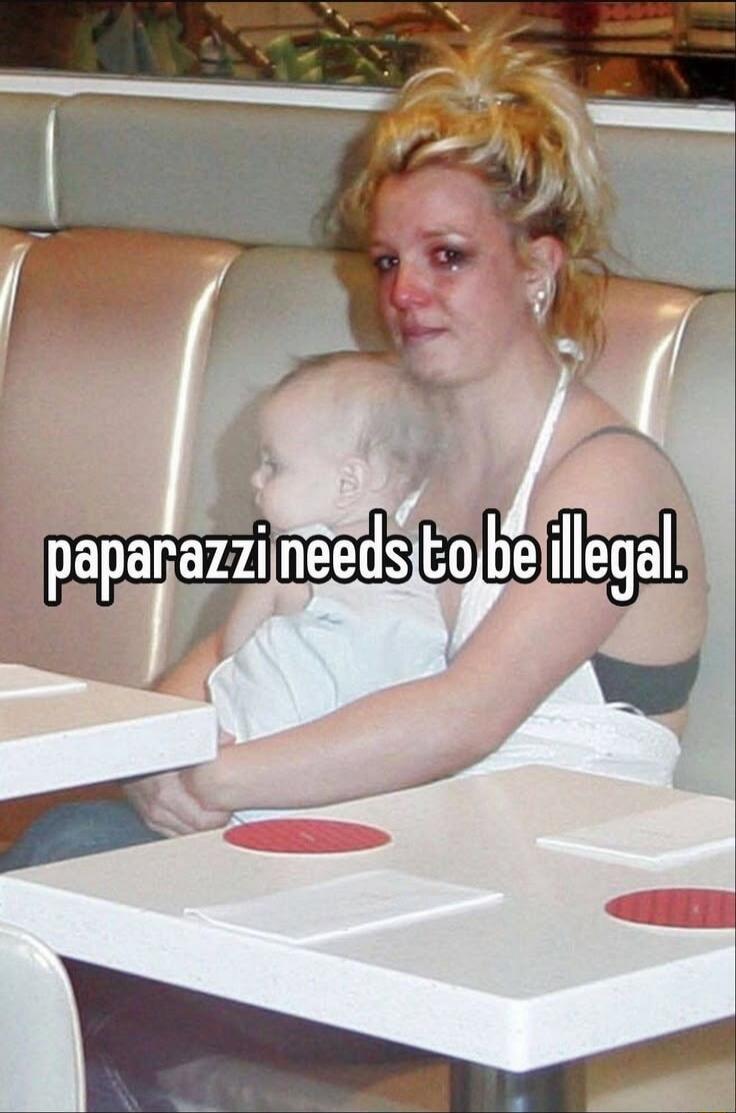 paparazzi needs to be illegal.