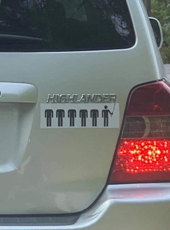 HIGHLANDER
[Sticker with a row of black stick-figure silhouettes]