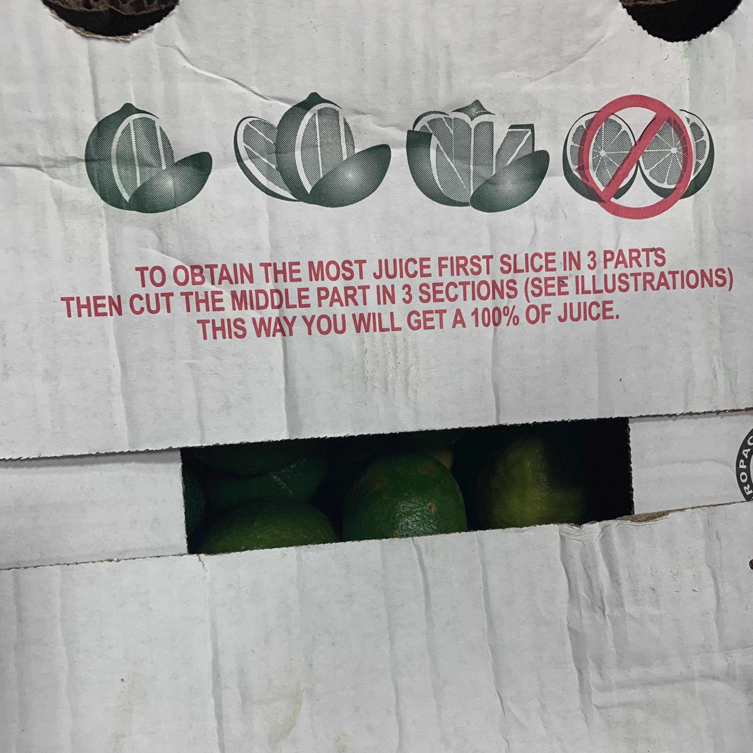 7O OBTAIN THE MOST JUICE FIRST SLICE IN 3 PARTS THEN CUT THE MIDDLE PART IN 3 SECTIONS SEE ILLUSTRATIONS THIS WAY YOU WILL GET A 100 OF JUICE