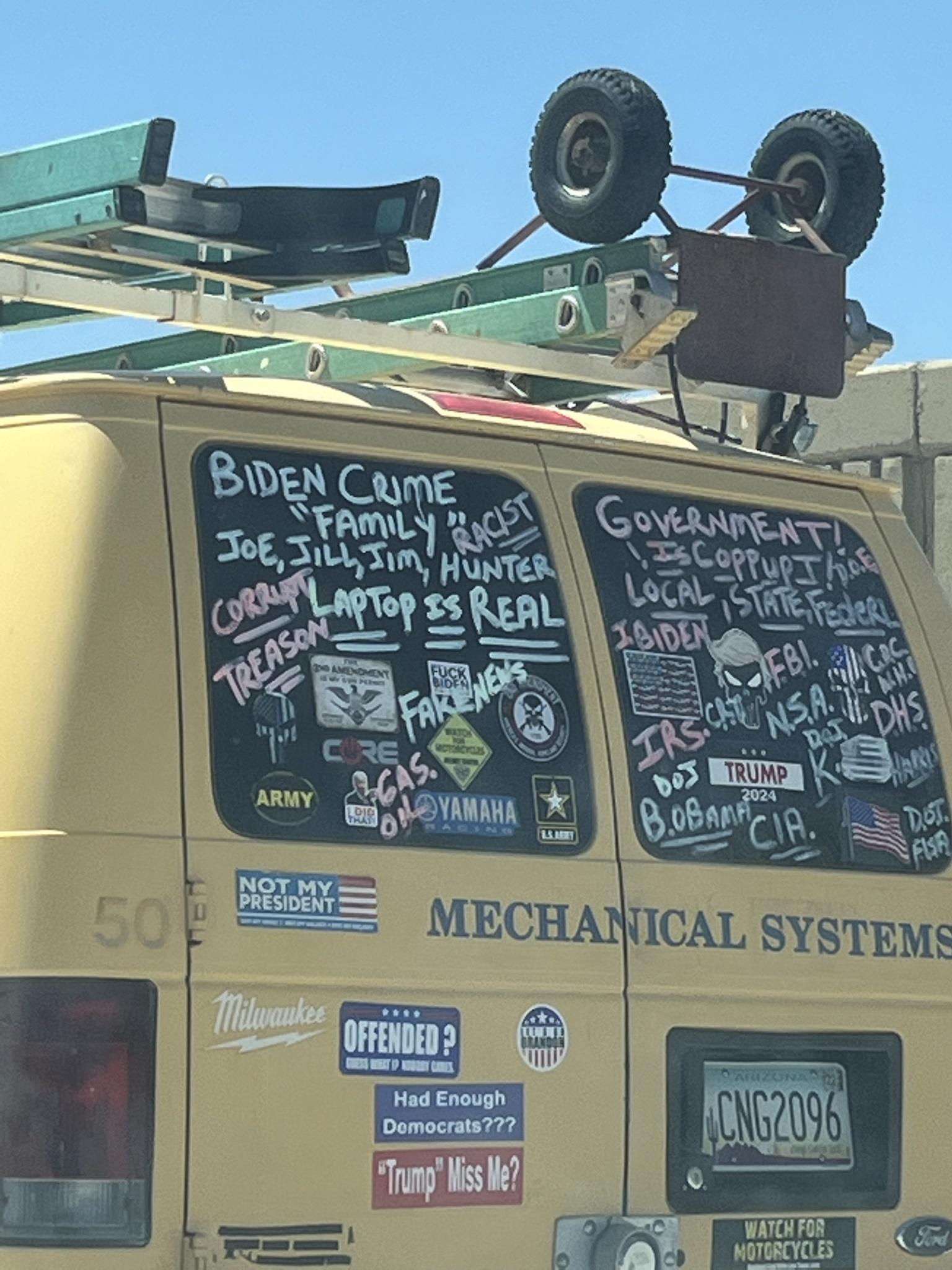 Thlsauke T Damocrais T s