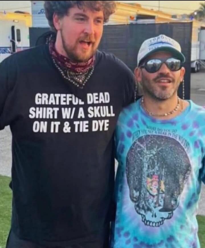 GRATEFUL DEAD SHIRT W/ A SKULL ON IT & TIE DYE