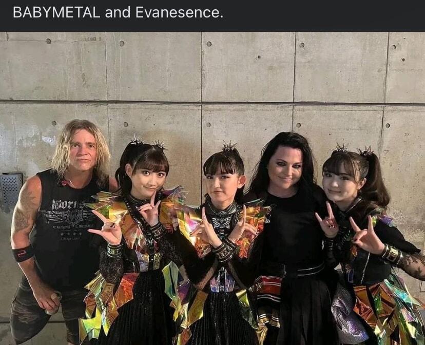 BABYMETAL and Evanesence