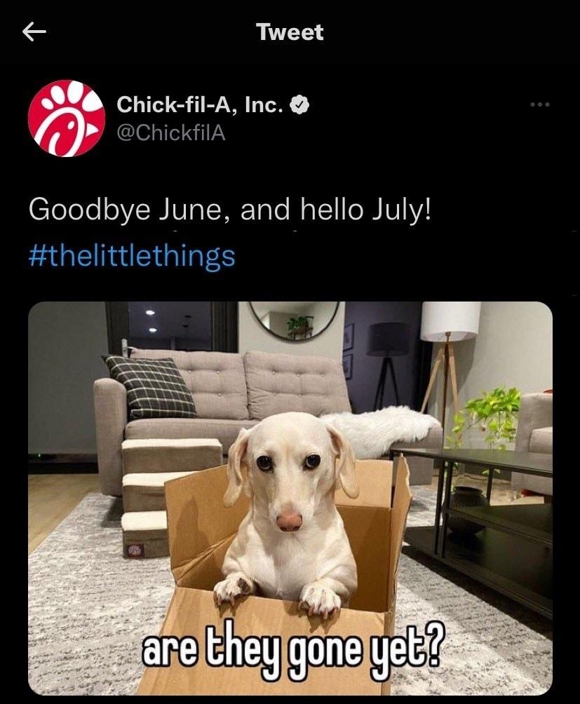 Tweet Chick fil A Inc Cle IR CleleleoWIVI TRE Tale M TtI TSIV E QLI EGITES 1048 AM 7122 Twitter Web App AT CRTE O RIGH 9 s Q This Tweet has been deleted