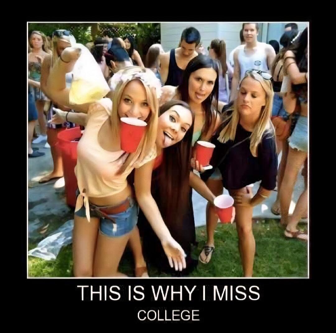 THIS IS WHY I MISS COLLEGE