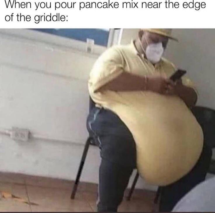 VWWhen you pour pancake mix near the eage of the griddle
