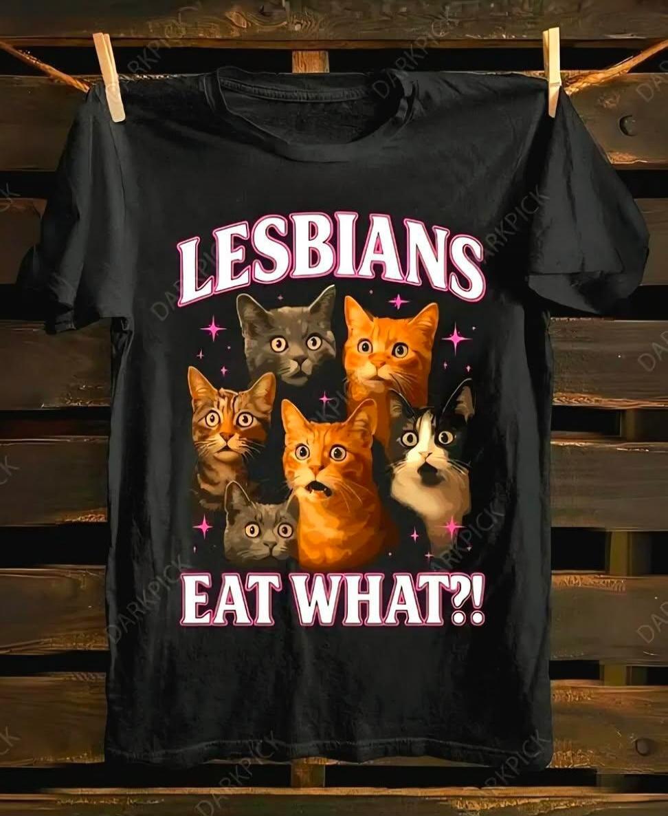 LESBIANS EAT WHAT?!?