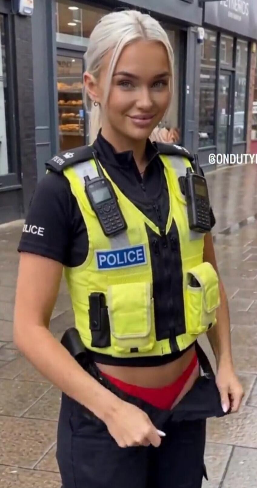 POLICE LICE @ONDUTYF