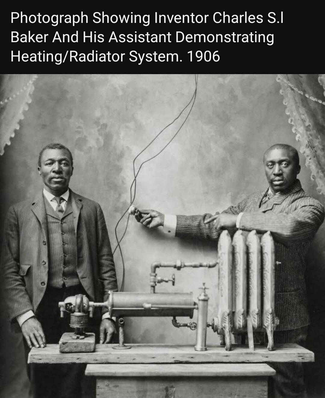 Photograph Showing Inventor Charles SI Baker And His Assistant Demonstrating REEUDTVETEICIRS R Sy M Bl
