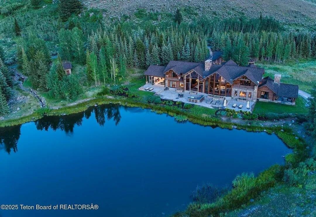 ©2025 Teton Board of REALTORS®