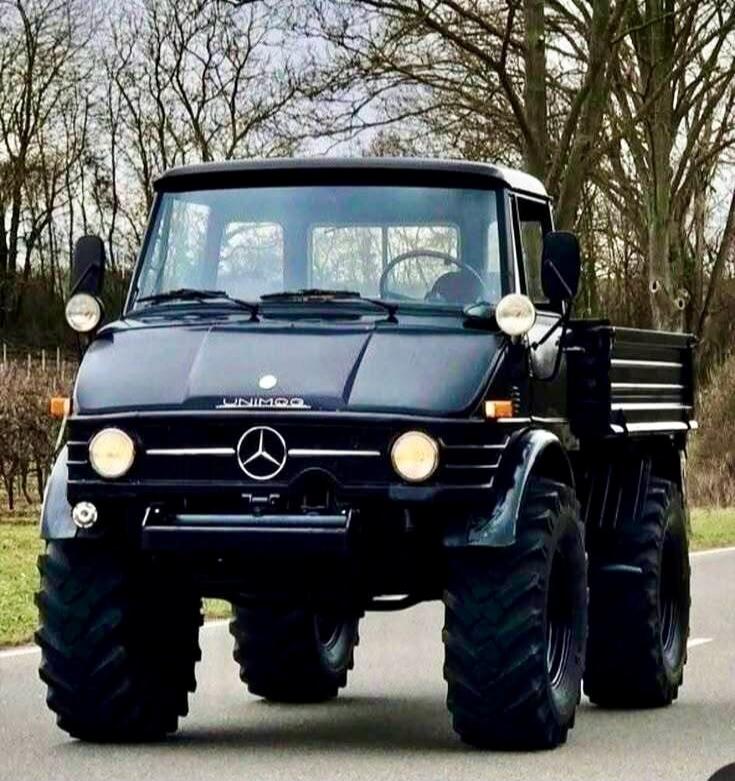 UNIMOG Mercedes-Benz