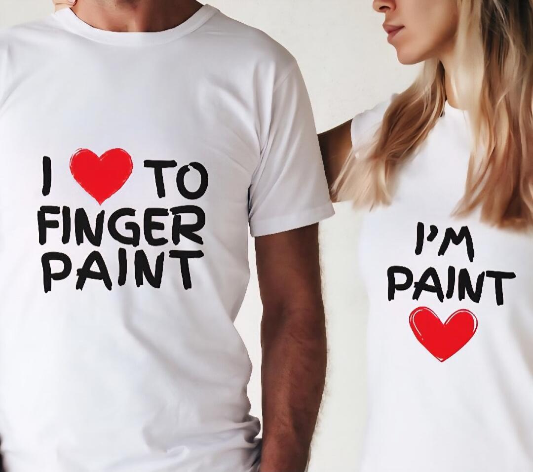 I love to finger paint. I'm paint.