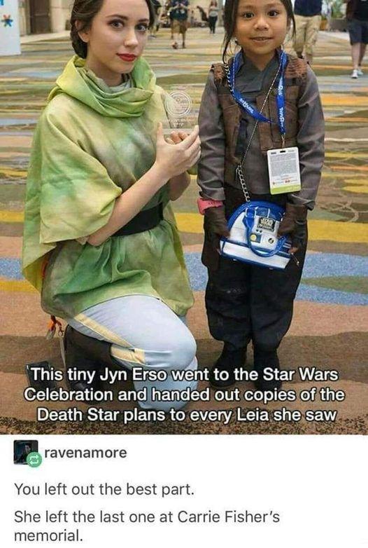 This tiny JynErsonen to the Star Wars Celebration andh Te Woll iofe o S5 G171 DEEIGISIE1g plzns 0 every Leiasheisaw Gravenamore You left out the best part She left the last one at Carrie Fishers memorial