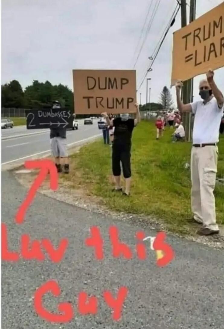 DUMP TRUMP, TRUMP = LIAR, 2 DUMBASSES, Luv this Guy