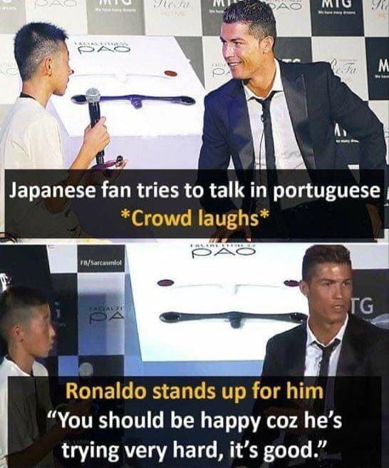 IETEN NS ET trles to talk in portuguese aughs You should be happy 73 he s trying very hard its good