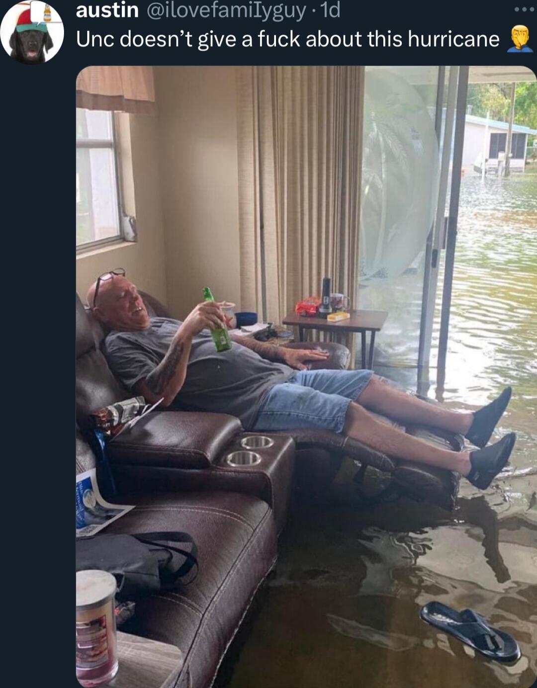 austin ilovefamilyguy 1d _J Uncdoesnt give a fuck about this hurricane 1 P d v P i