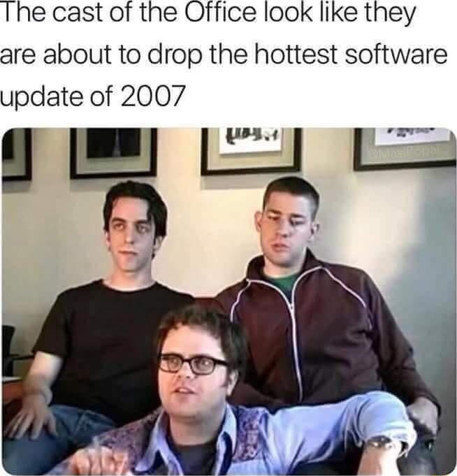 Ihe cast of the Office look like they are about to drop the hottest software update of 2007