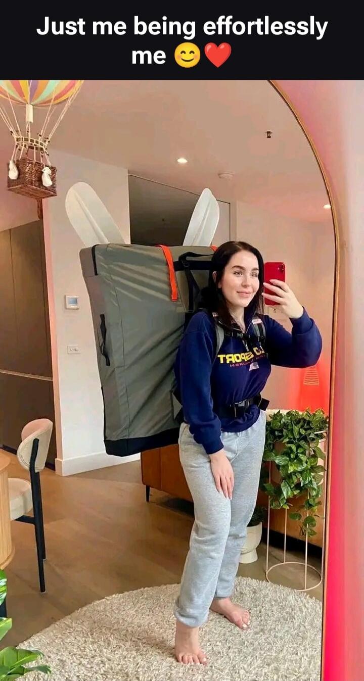 Just me being effortlessly me 😊❤️