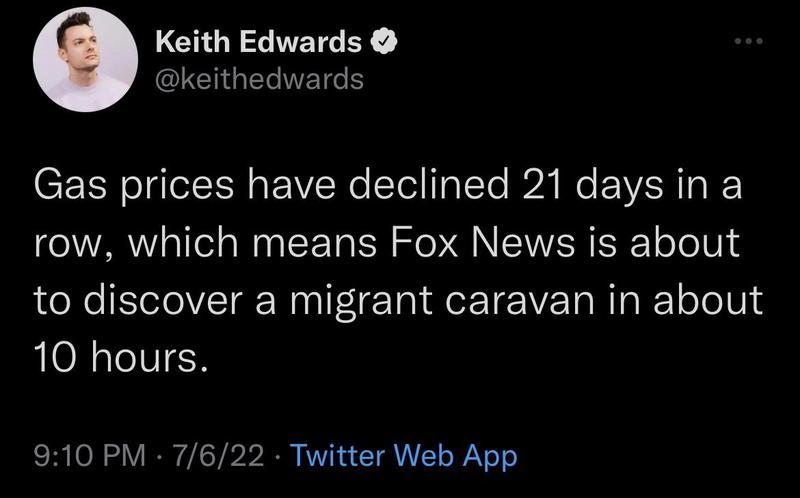 LG LR EY CLCHGERNETH CER oTglel N s 1V No Tol g TYo B2A o VAR oI row which means Fox News is about to discover a migrant caravan in about 10 hours 910 PM 7622 Twitter Web App